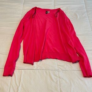 H & M pink sweater
